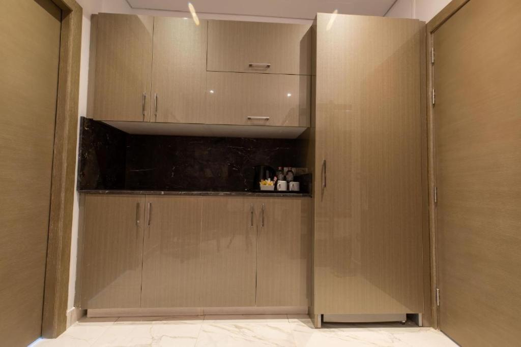 Premium Sea Porto Marina Suite 阿莱曼 外观 照片