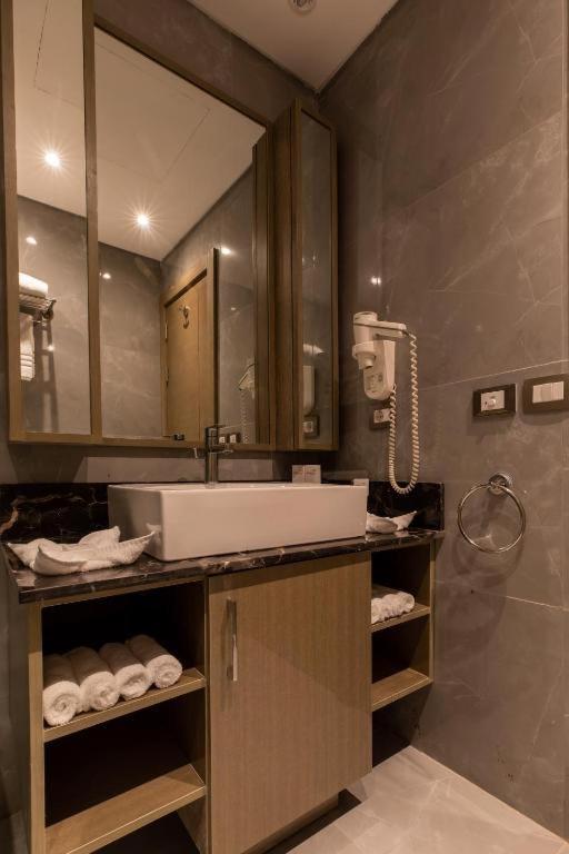 Premium Sea Porto Marina Suite 阿莱曼 外观 照片